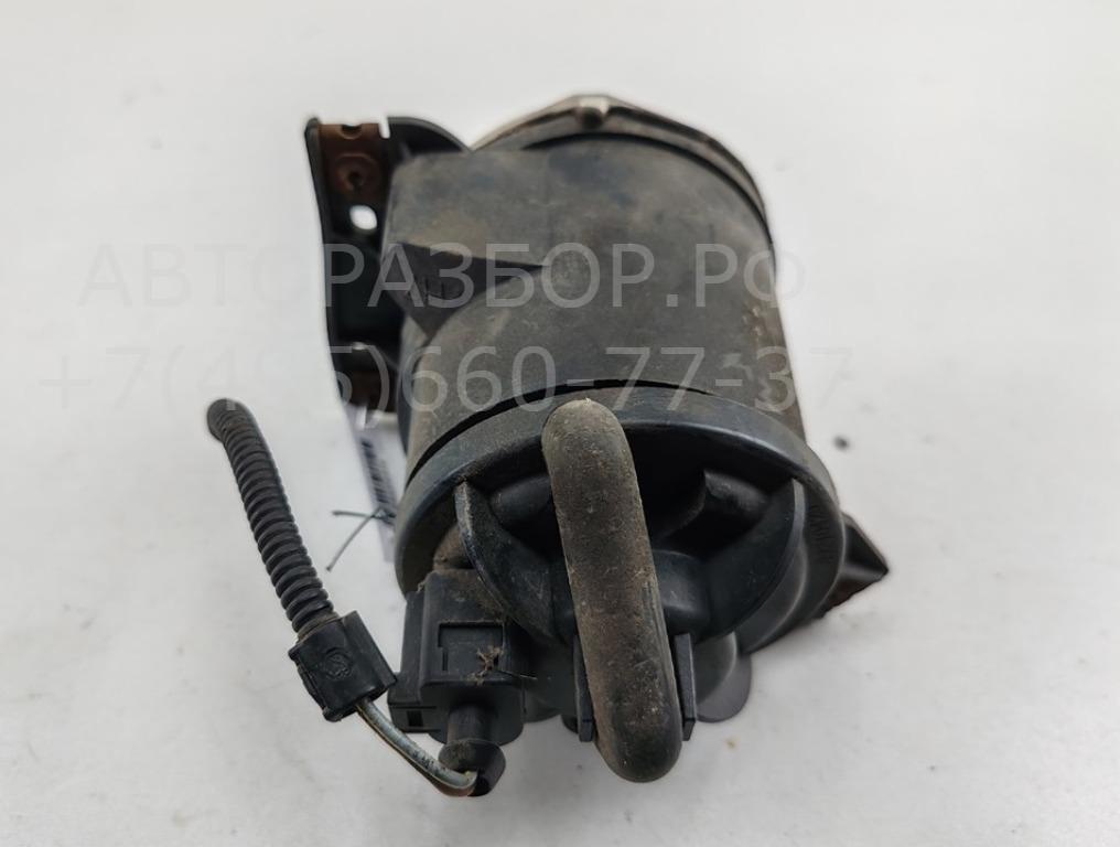 Фара противотуманная левая