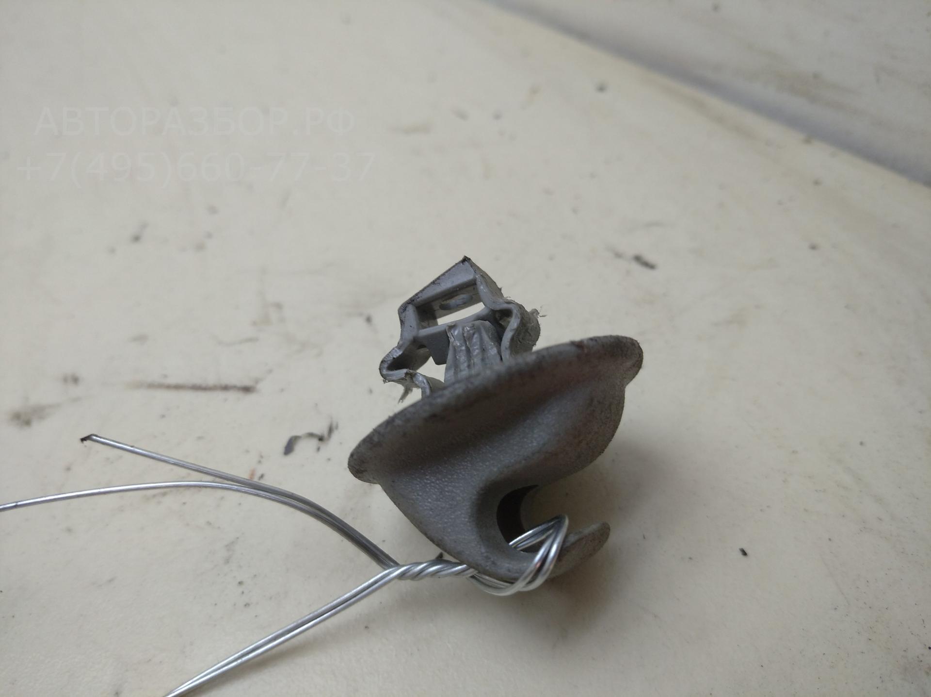 Кронштейн солнцезащитного козырька