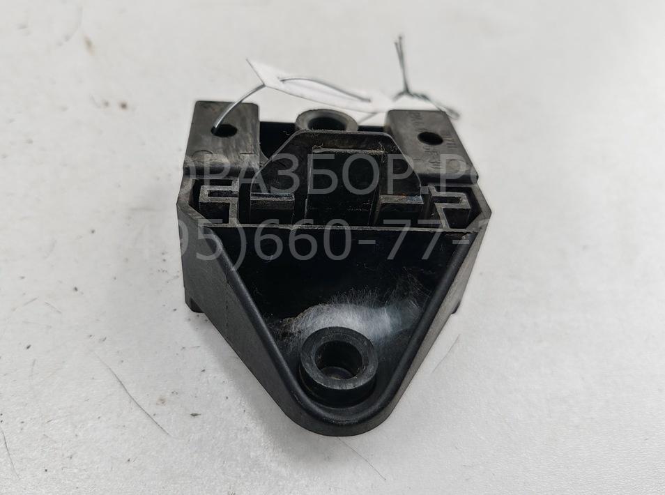 Кронштейн радиатора