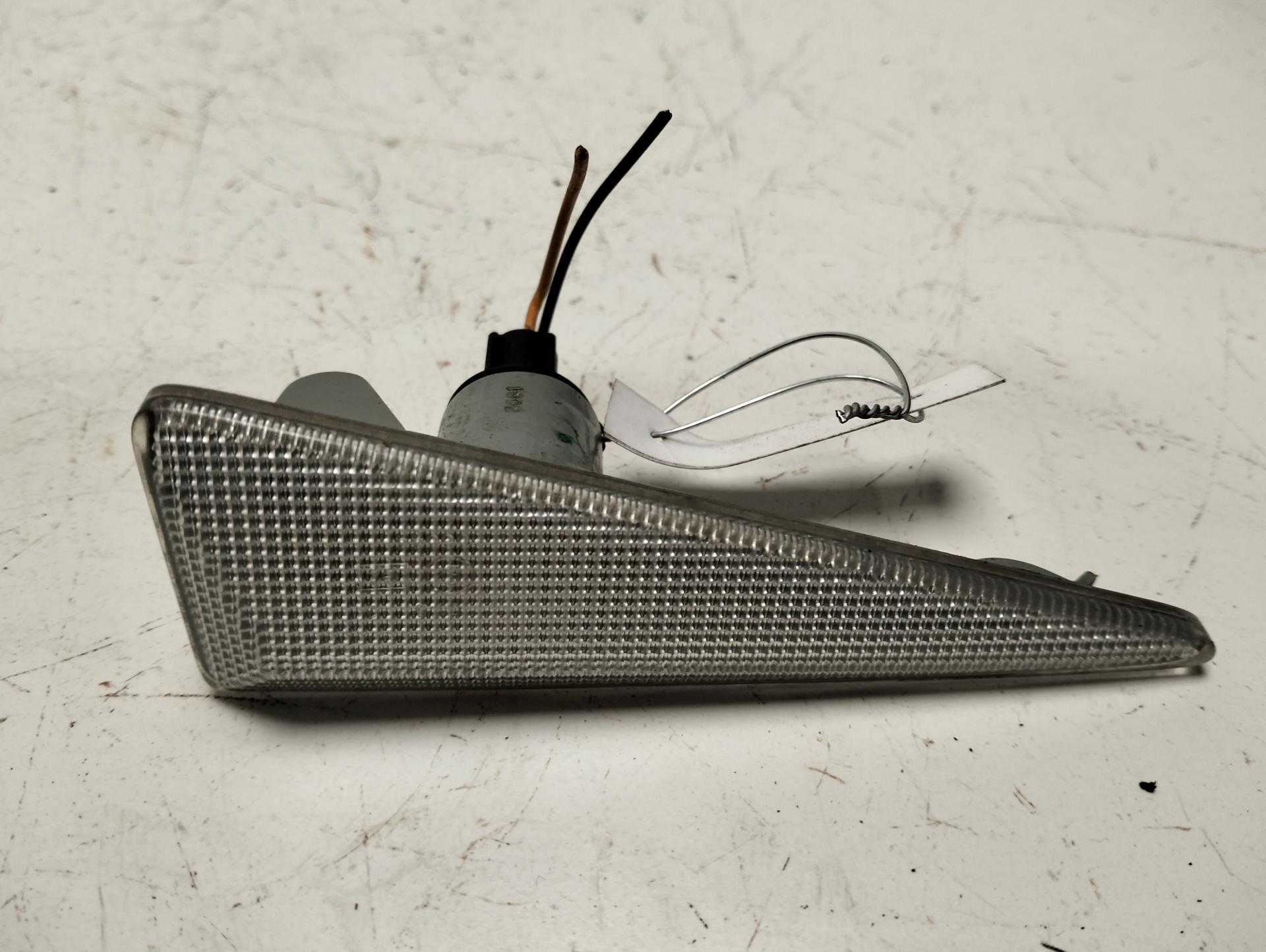 Указатель поворота левый