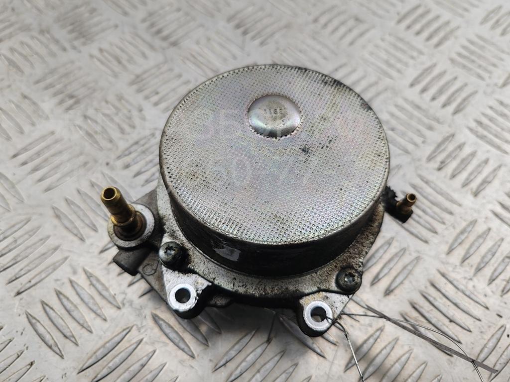 Насос вакуумный