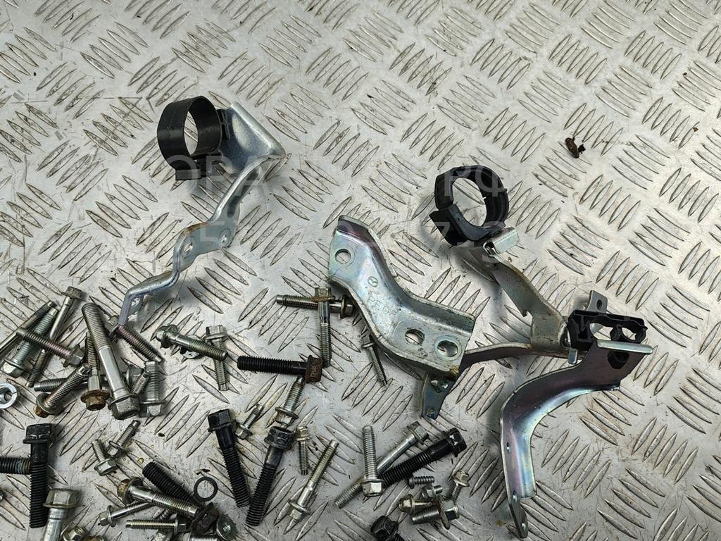 Болт коленвала