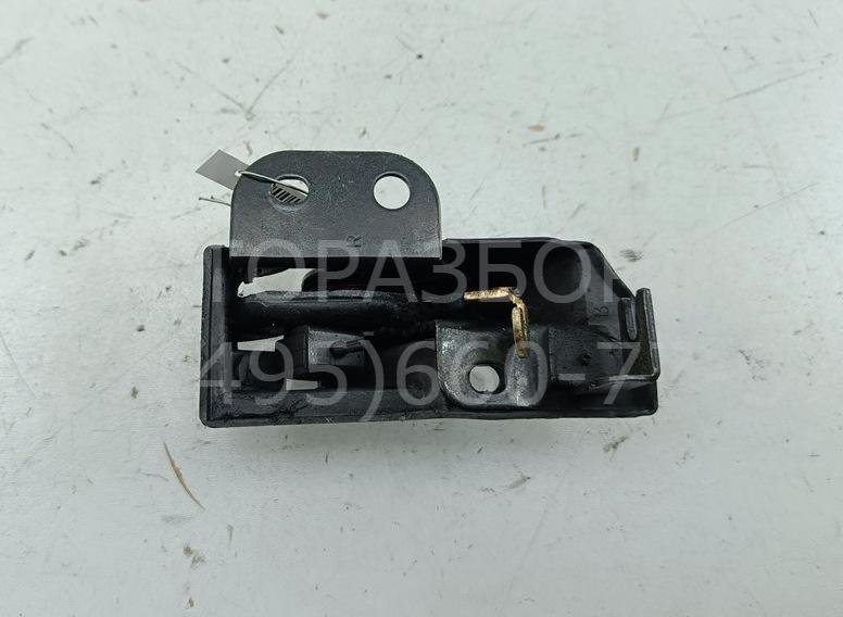 Замок двери задней правой