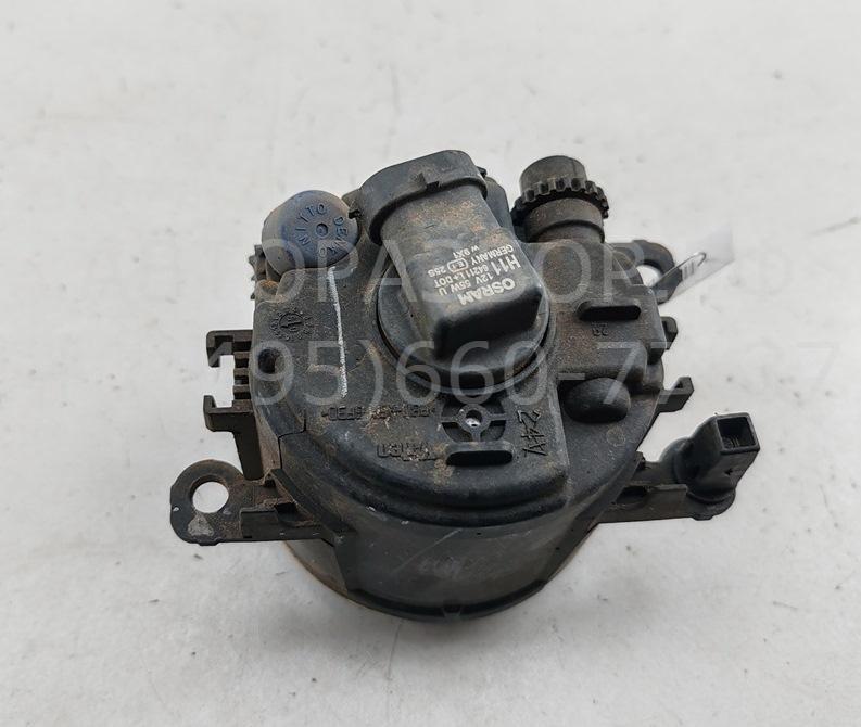 Фара противотуманная левая