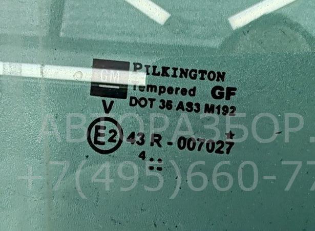 Стекло двери задней правой