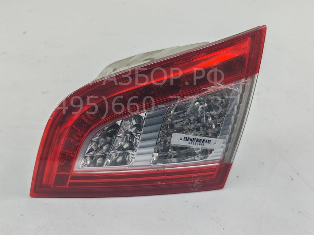 Фонарь задний внутренний правый