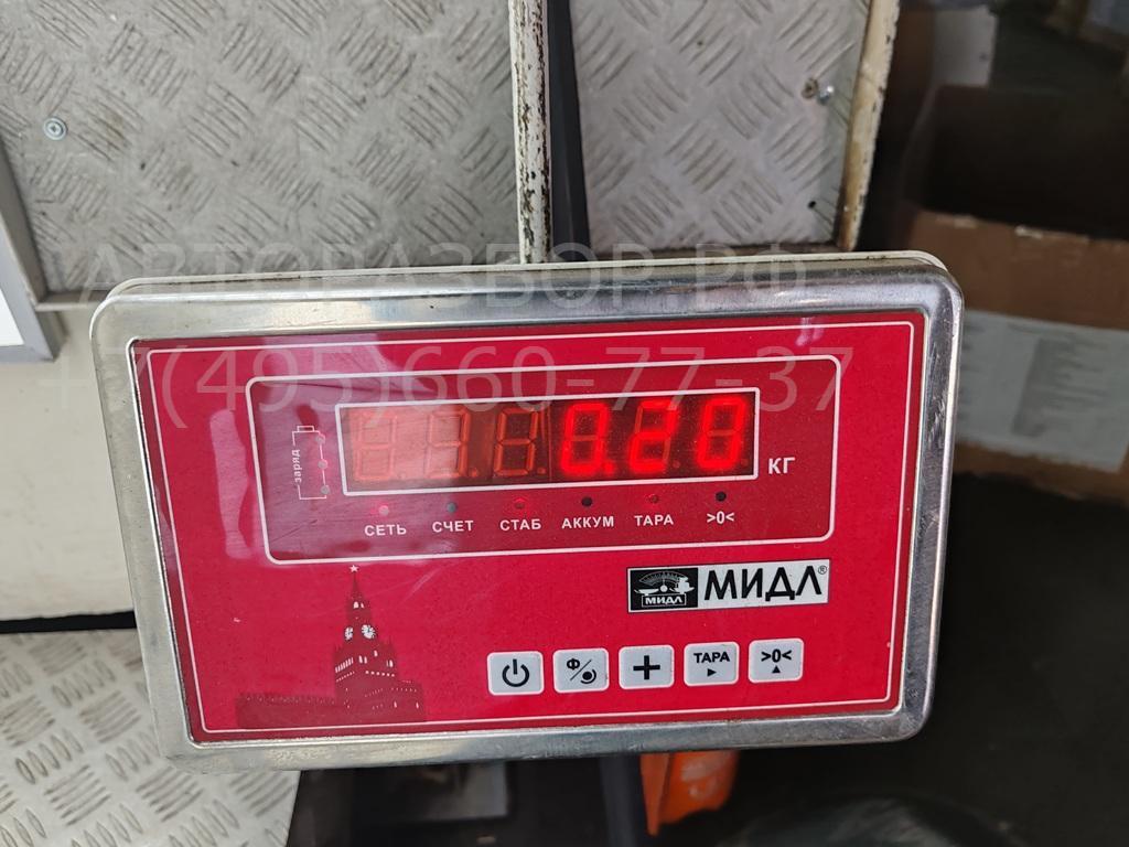 Накладка стекла переднего левого