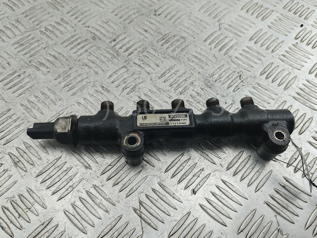 Рейка топливная (рампа)