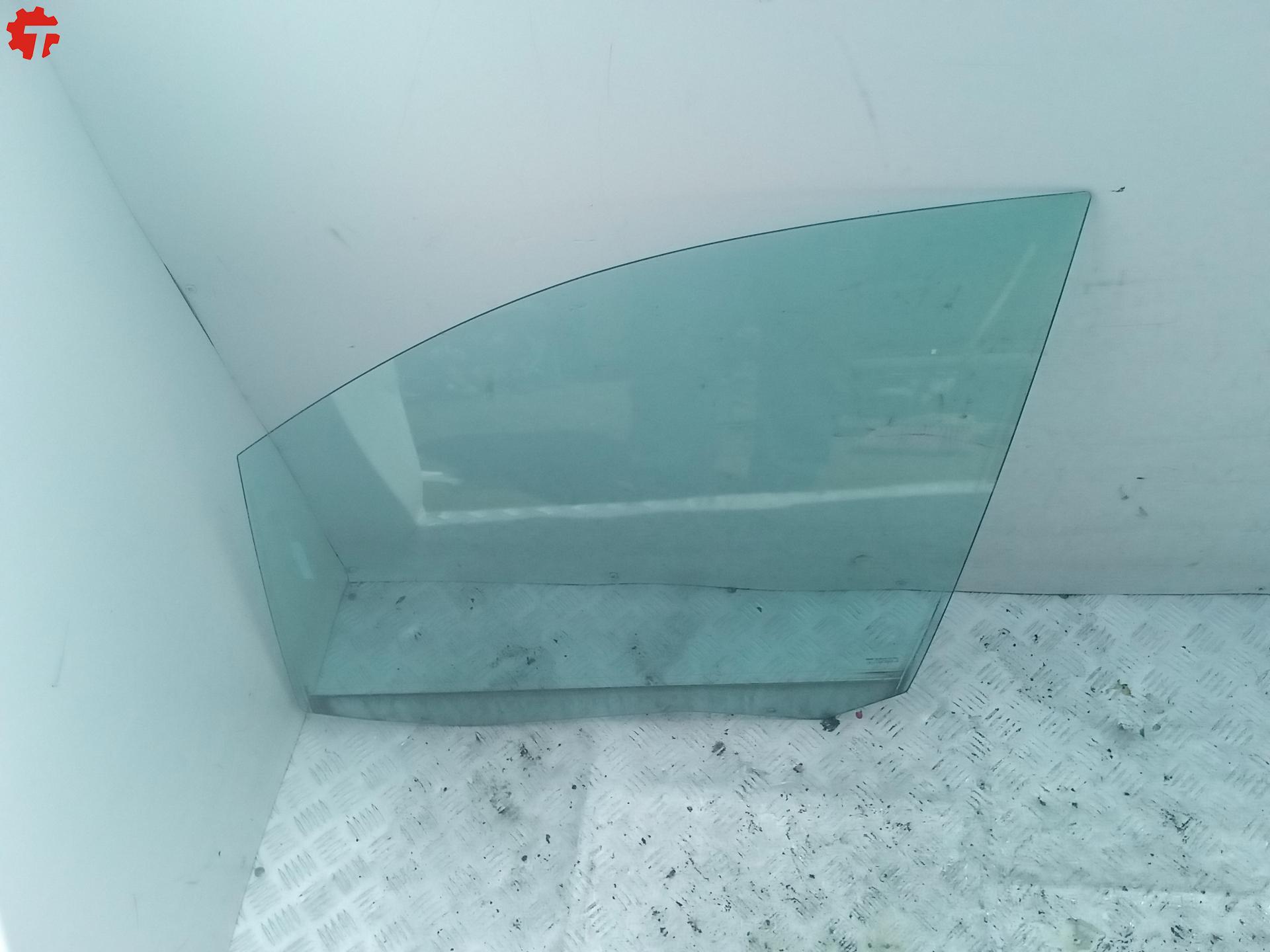 Купить Боковое Стекло