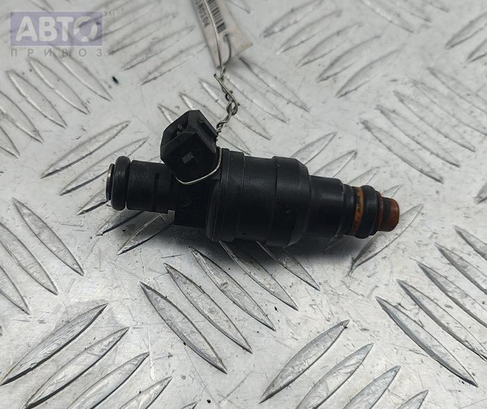 058133551A Форсунка топливная для Audi A4 B5, 1995, купить б/у, артикул 55180104 скидки