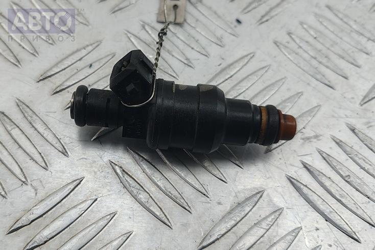 058133551A Форсунка топливная для Audi A4 B5, 1995, купить б/у, артикул 55180116 скидки