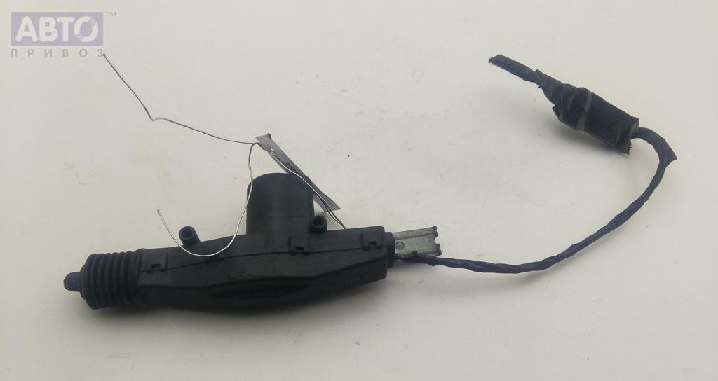 Aktivator Privod Zamka Dveri Sdvizhnoj Dlya Mercedes Vito W638 Kupit B U V Minske 52938428 Cena Na Avtorazborke