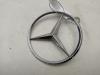 Эмблема Mercedes C-Class W203 (2000-2006) Артикул 55023893 - Фото #1