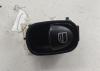 Кнопка стеклоподъемника переднего правого Mercedes C-Class W203 (2000-2006) Артикул 55078294 - Фото #1