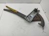 Стеклоподъемник механический передний правый Opel Astra F (1991-1998) Артикул 54870690 - Фото #1