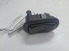 Кнопка стеклоподъемника переднего правого Opel Astra G (1998-2004) Артикул 54834073 - Фото #1