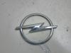 Эмблема Opel Astra H (2004-2009) Артикул 55003942 - Фото #1