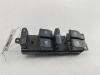 Блок кнопок управления стеклоподъемниками Volkswagen Golf-4 Артикул 55187261 - Фото #1