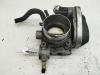 Заслонка дроссельная Volkswagen Passat B5+ (GP) Артикул 54976203 - Фото #1